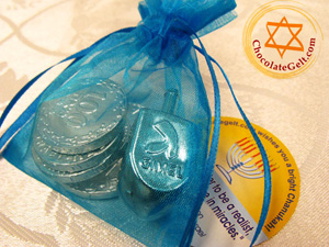 Gelt and Dreidel in Organza Pouch - Free Gift
