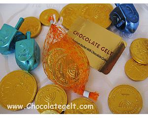 Wholesale case of 300 mesh bags Kosher milk chocolate coins